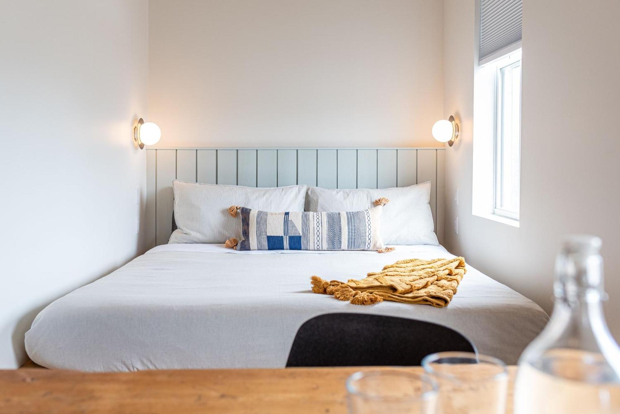 Brewery Park Hotel Halifax Bagian luar foto