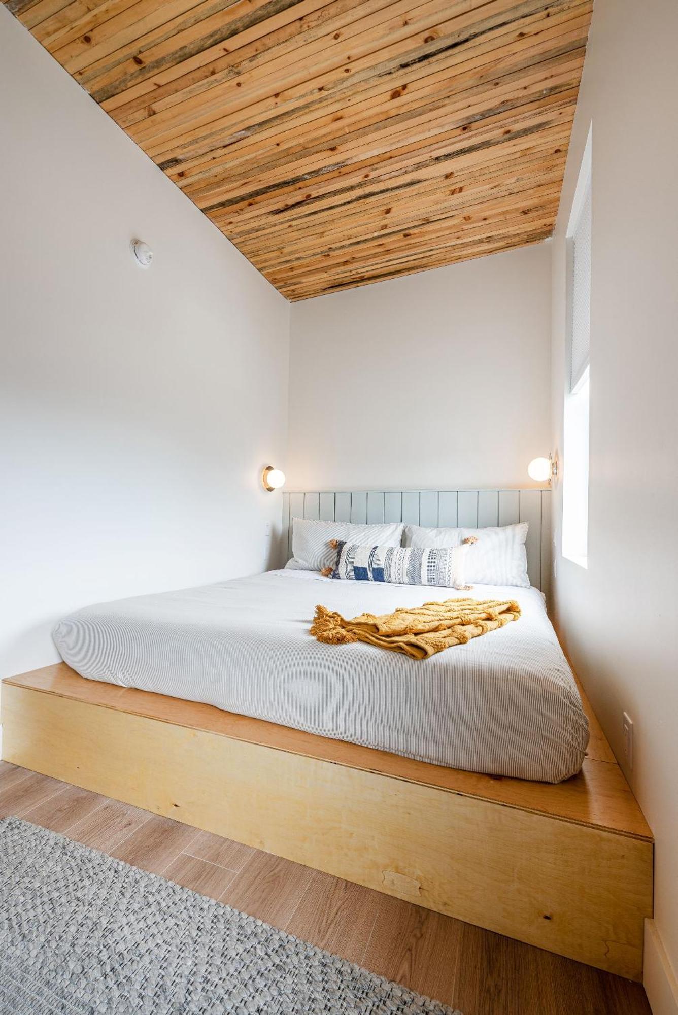 Brewery Park Hotel Halifax Bagian luar foto
